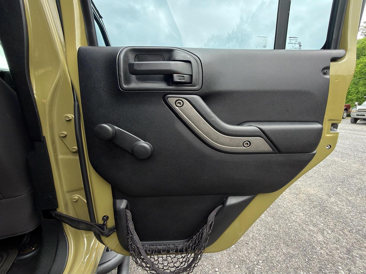 Jeep Wrangler Unlimited 4WD 4dr Sport 2013