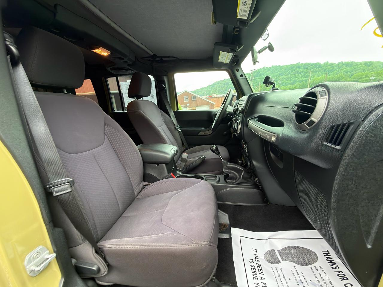 Jeep Wrangler Unlimited 4WD 4dr Sport 2013