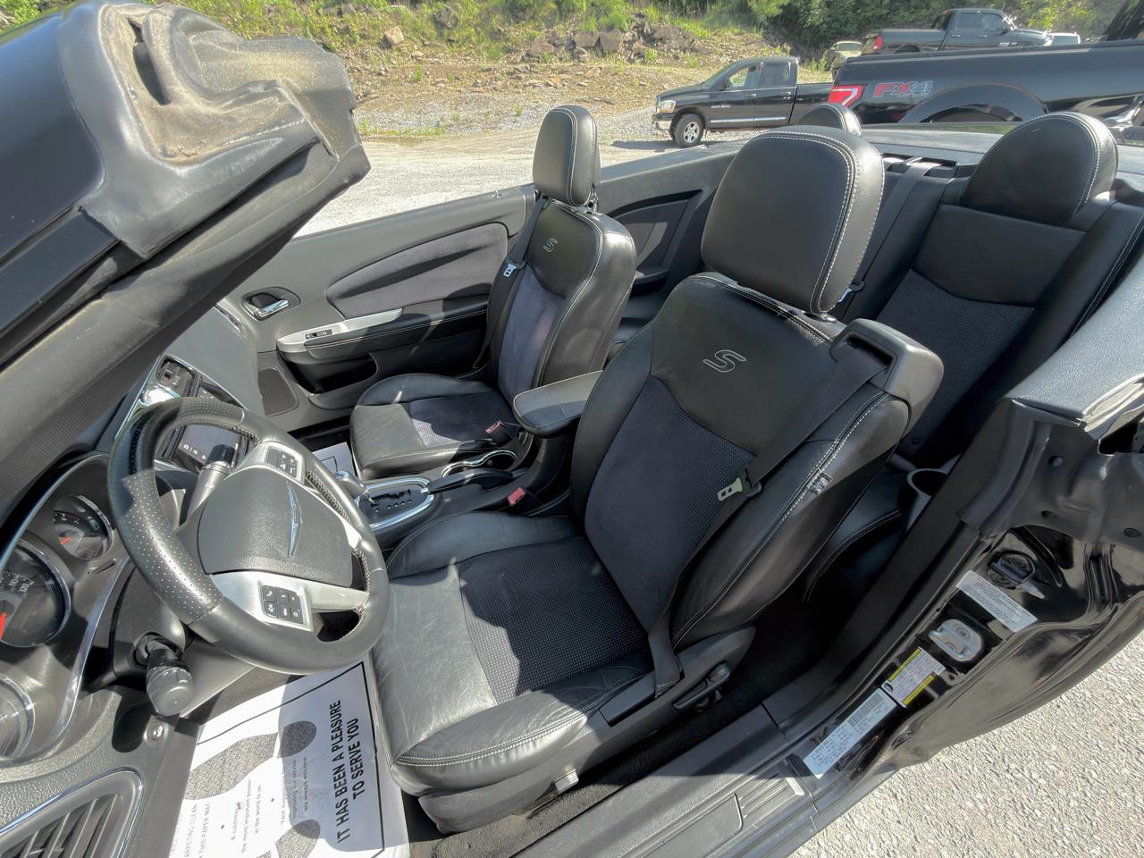 Chrysler 200 2dr Conv S 2012