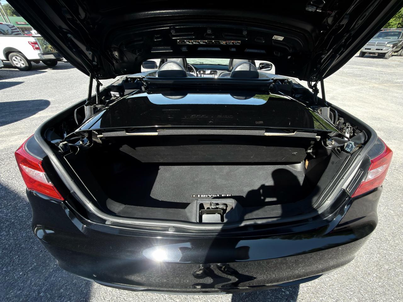 Chrysler 200 2dr Conv S 2012