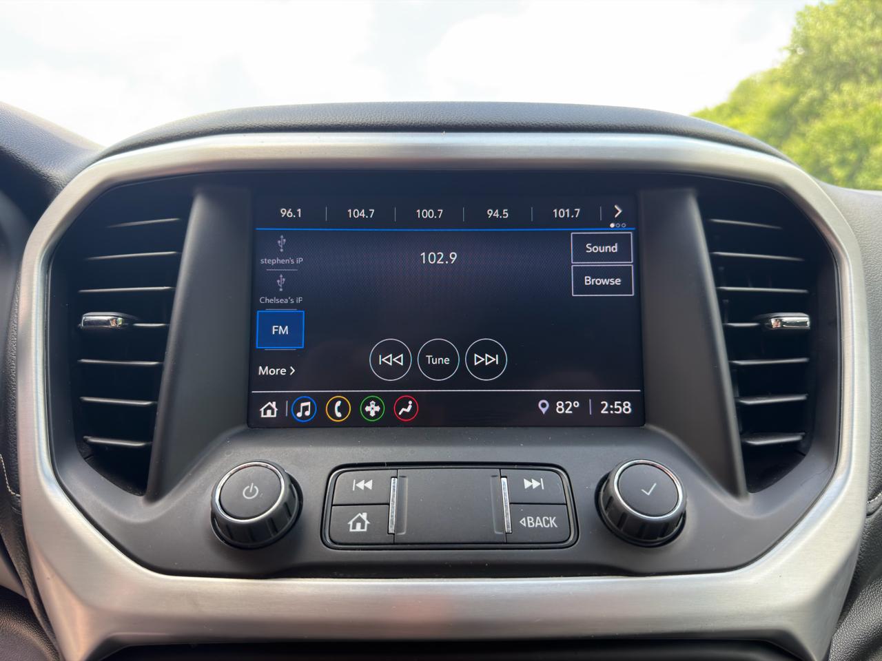 GMC Acadia AWD 4dr SLE 2020