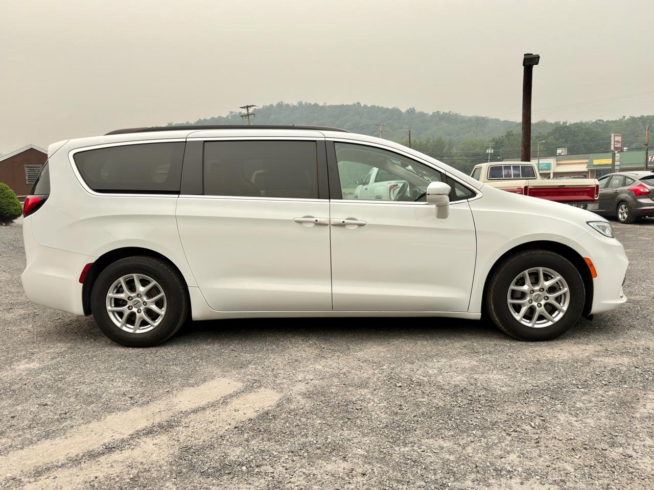Chrysler Pacifica Touring L FWD 2022