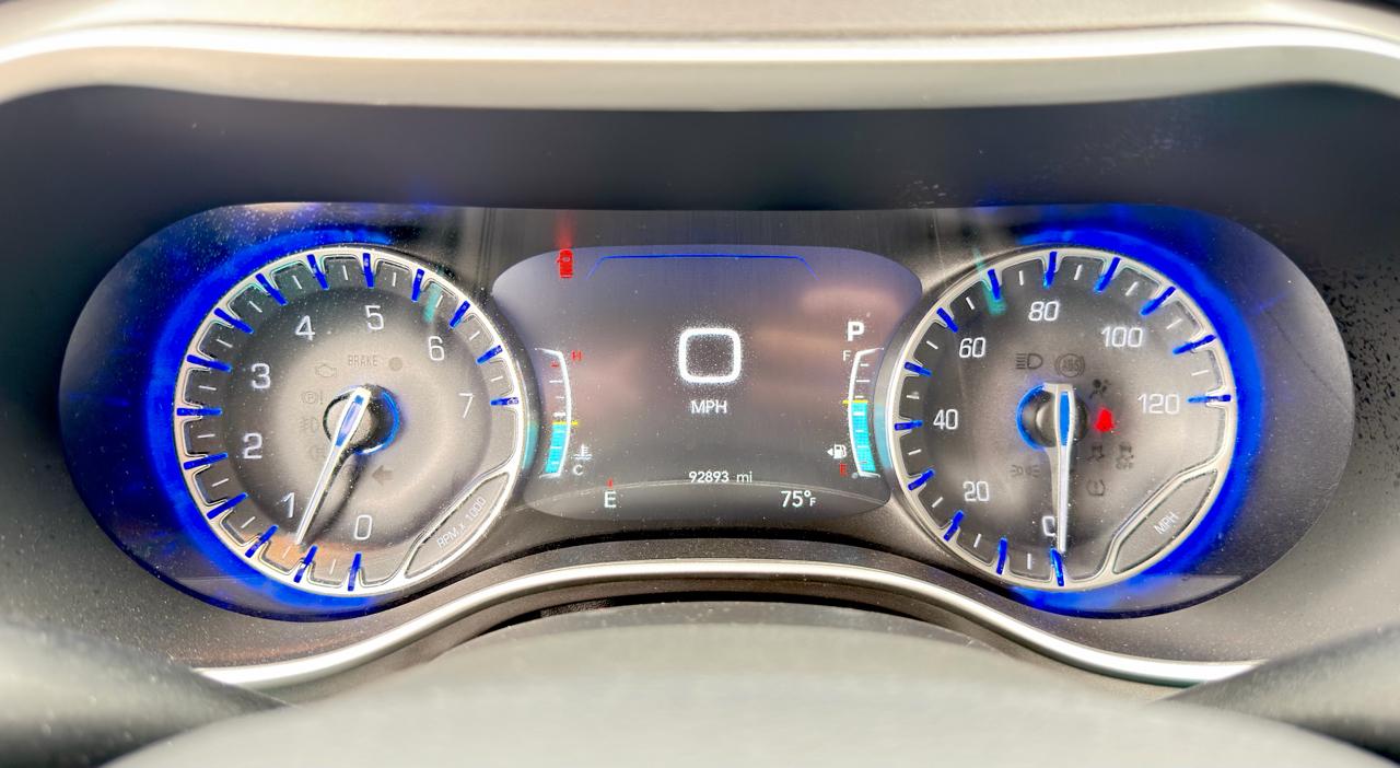 Chrysler Pacifica Touring L FWD 2022