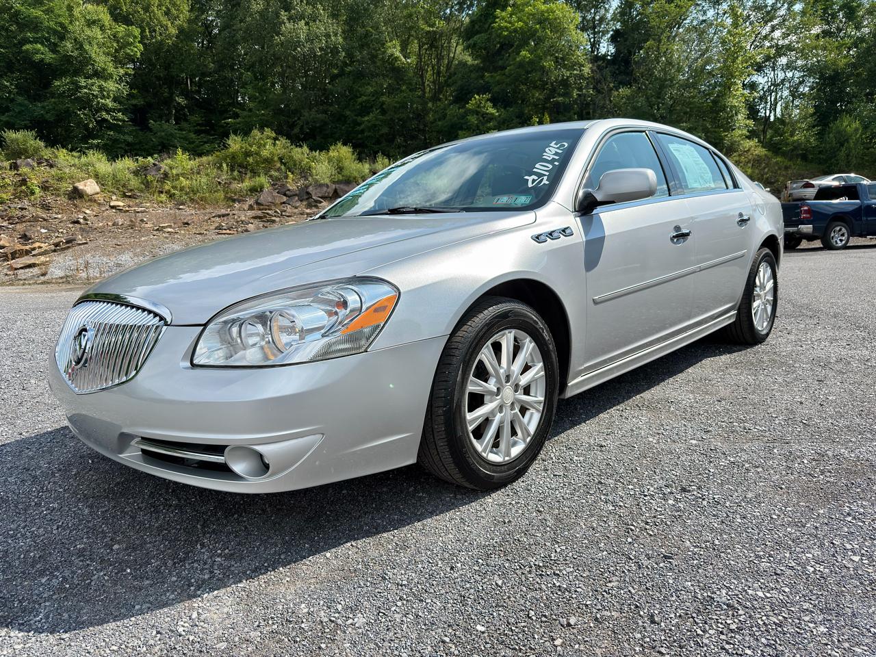 Buick Lucerne 4dr Sdn CXL 2011