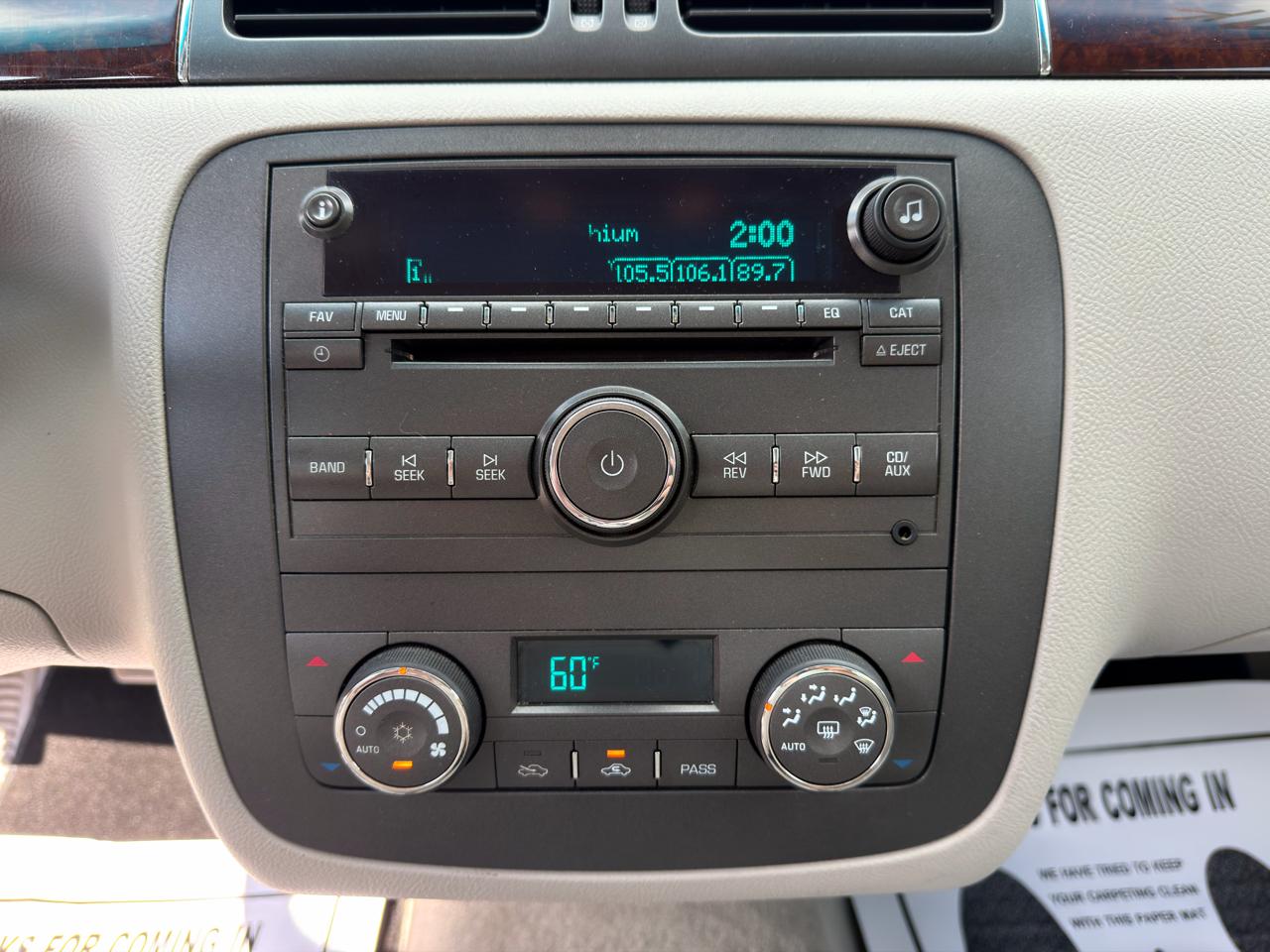 Buick Lucerne 4dr Sdn CXL 2011