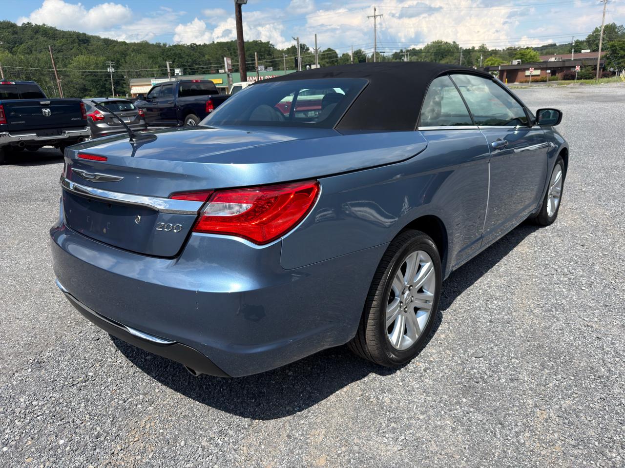 Chrysler 200 2dr Conv Touring 2011