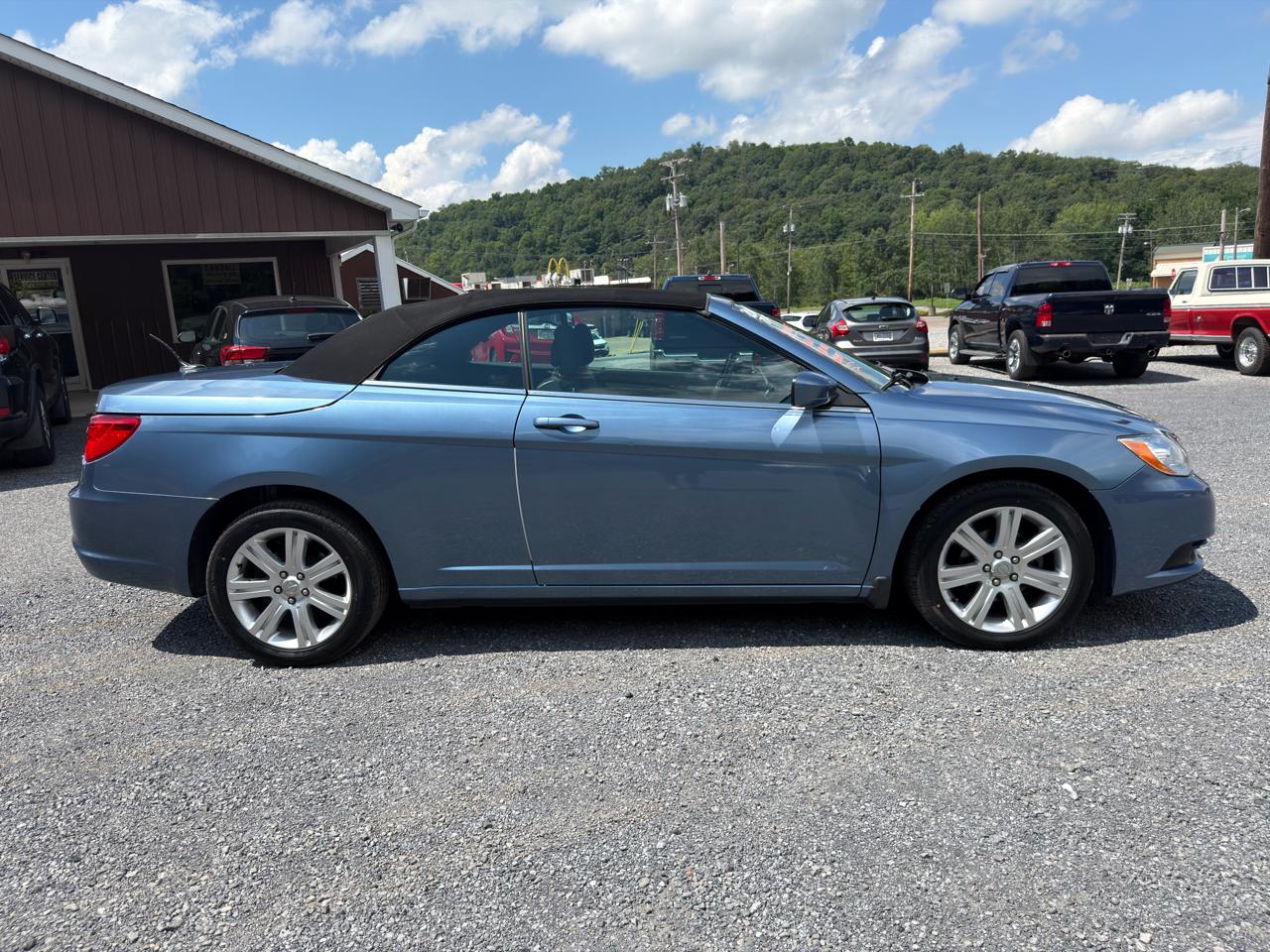Chrysler 200 2dr Conv Touring 2011