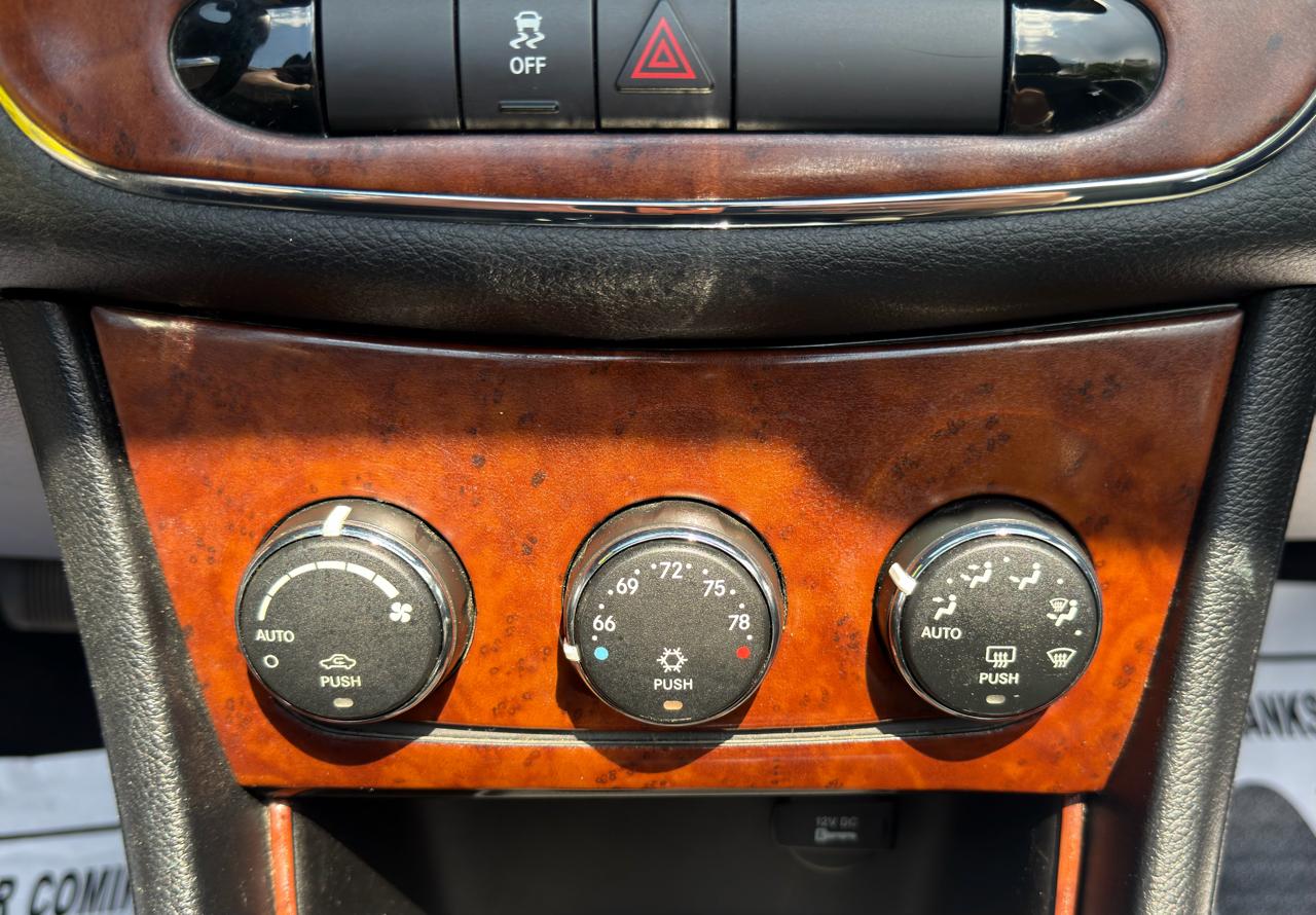 Chrysler 200 2dr Conv Touring 2011