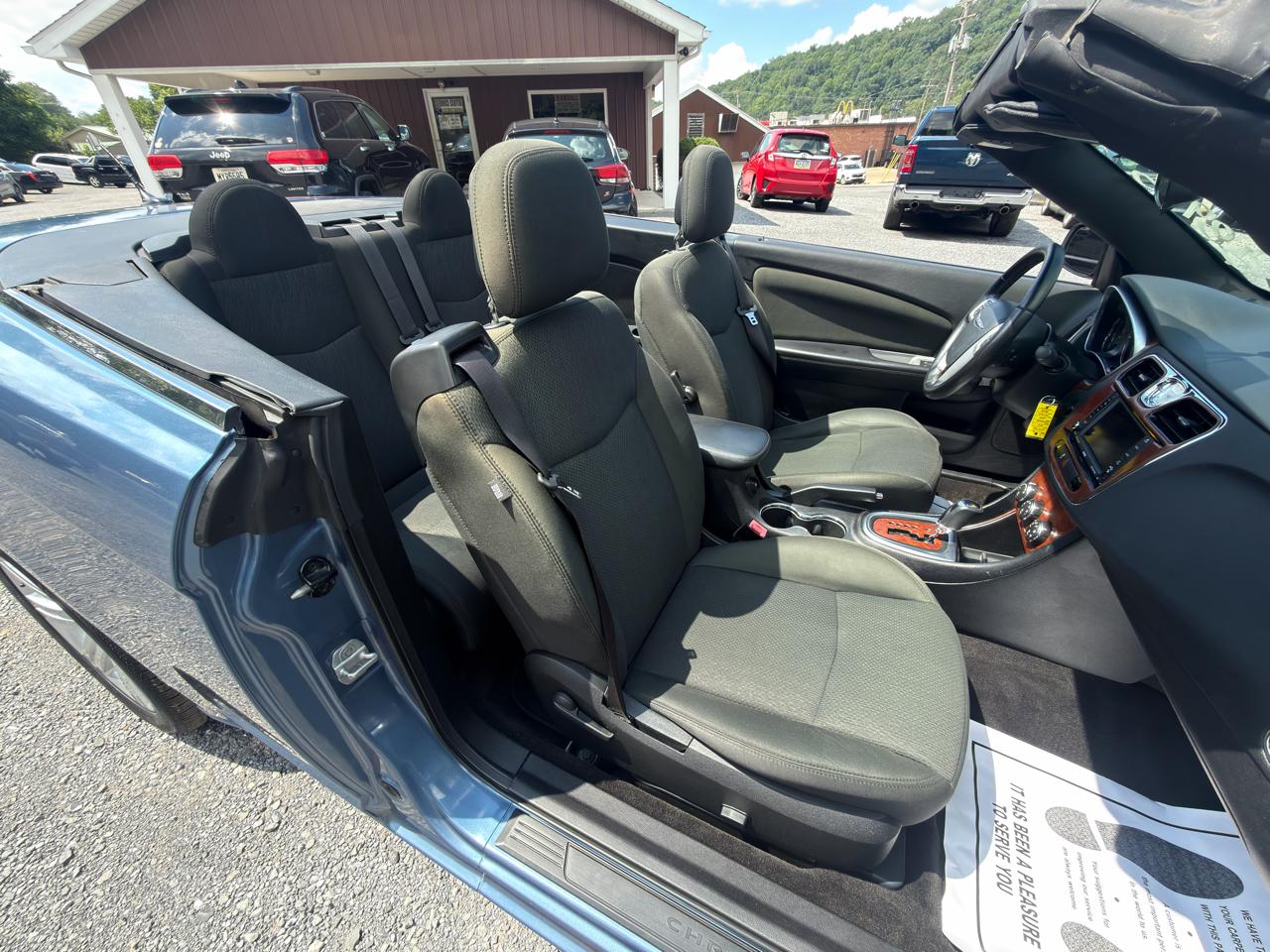 Chrysler 200 2dr Conv Touring 2011