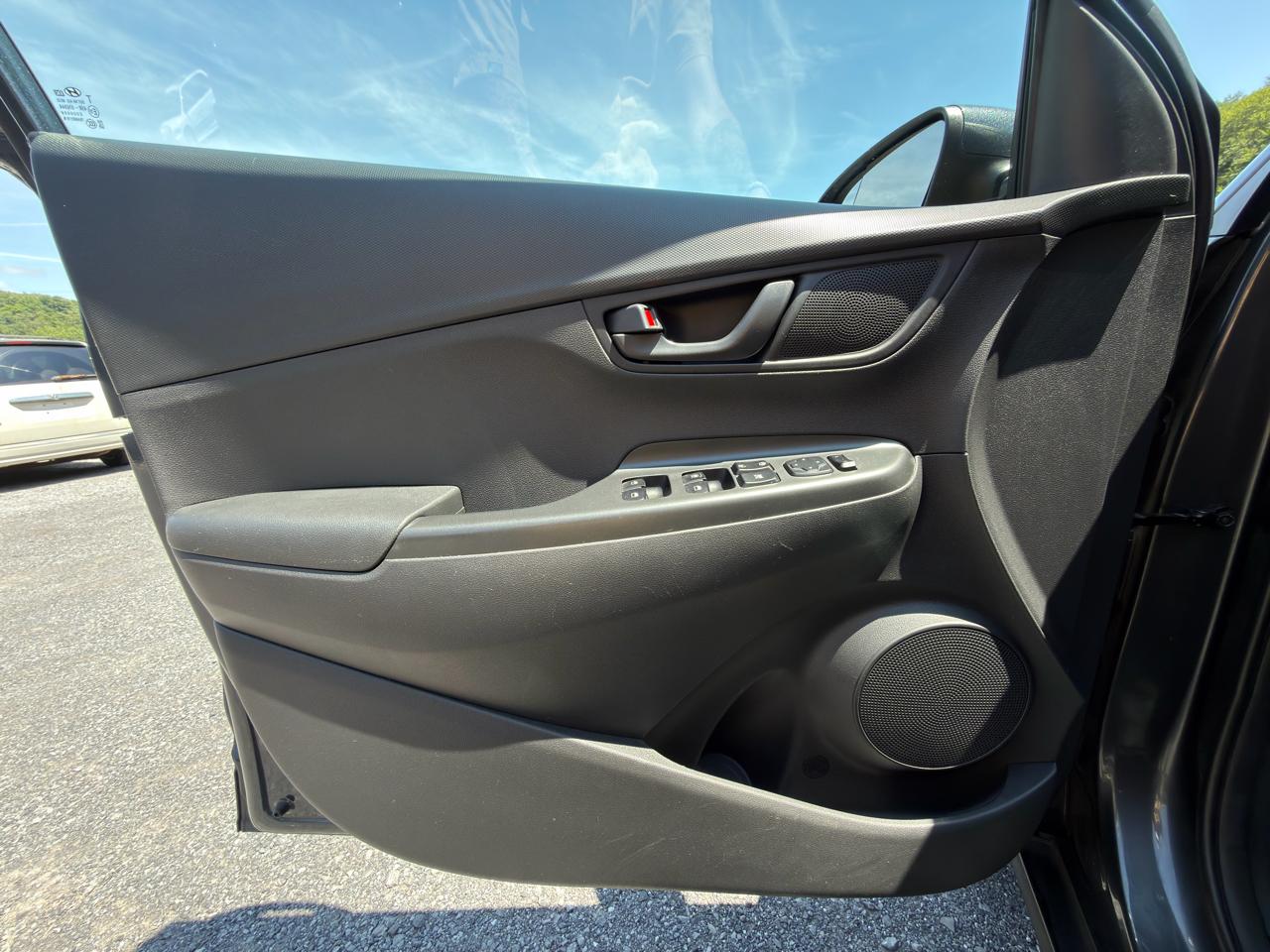 Hyundai Kona SE Auto AWD 2022