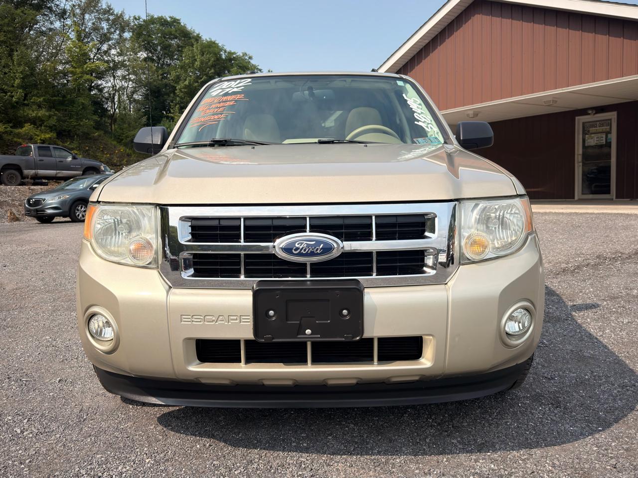 Ford Escape 4WD 4dr XLT 2012