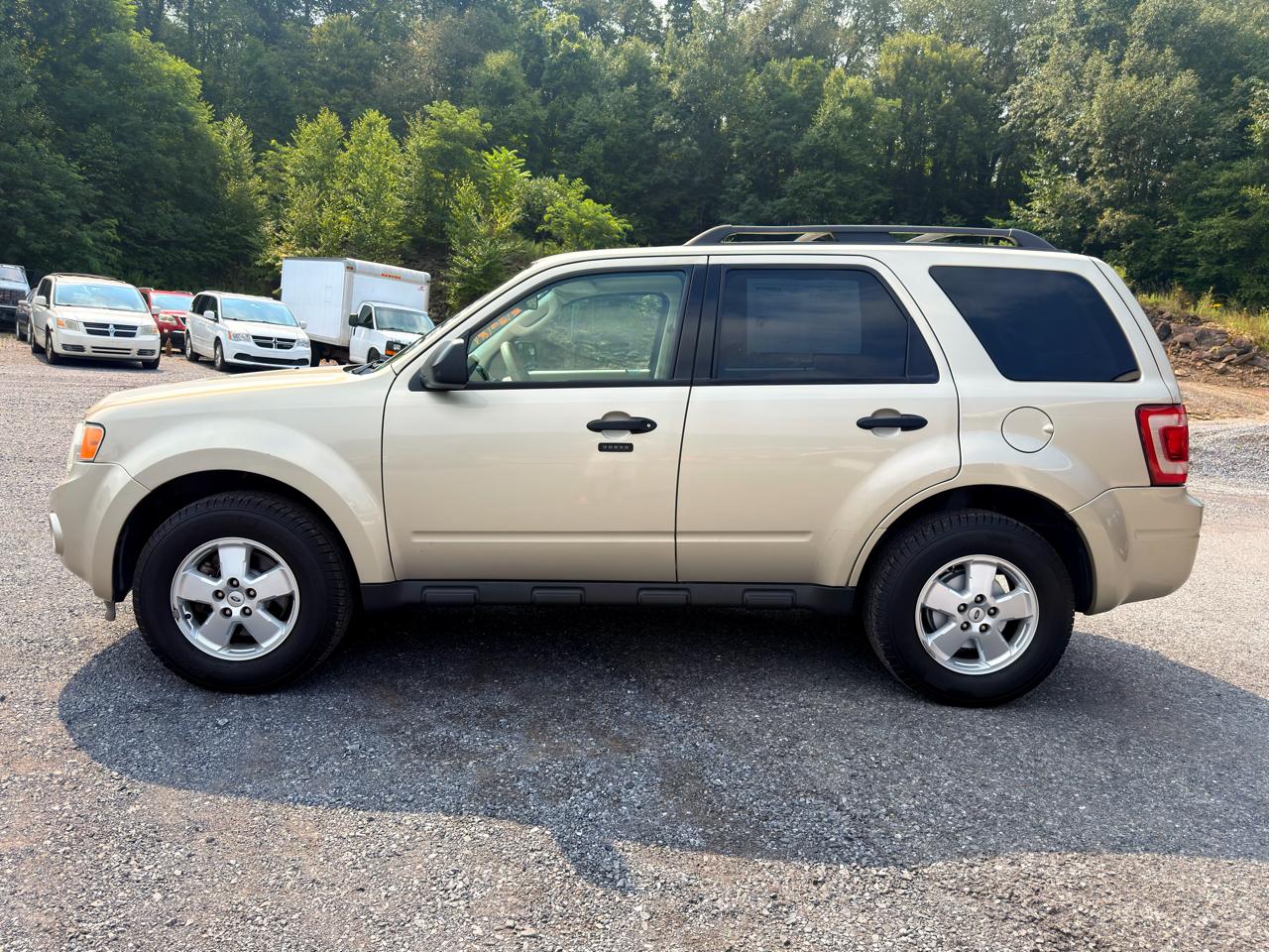 Ford Escape 4WD 4dr XLT 2012