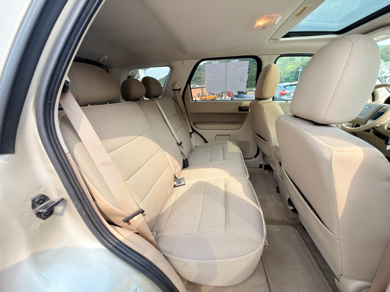 Ford Escape 4WD 4dr XLT 2012