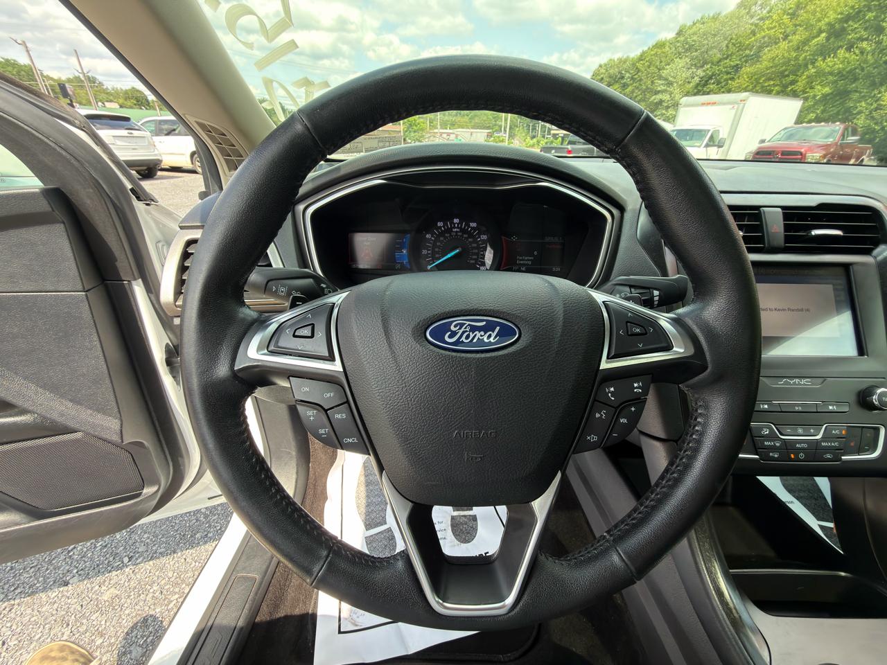 Ford Fusion SEL FWD 2019