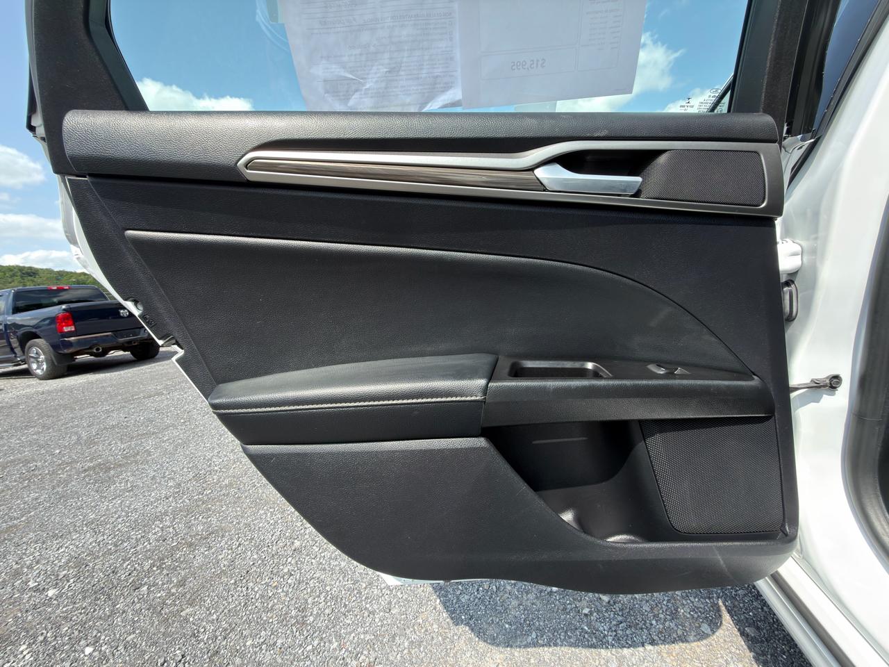 Ford Fusion SEL FWD 2019