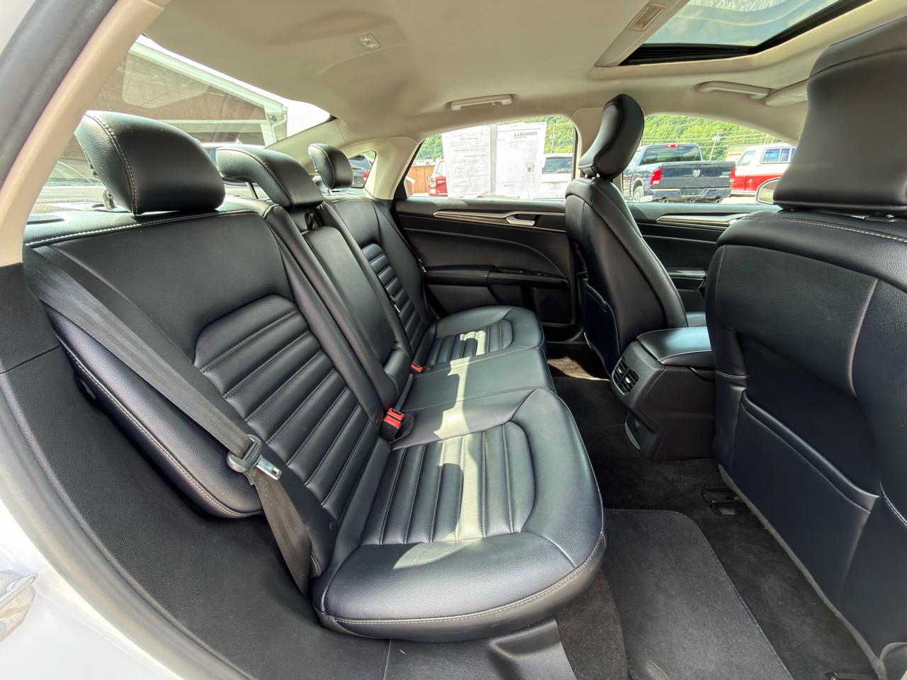 Ford Fusion SEL FWD 2019