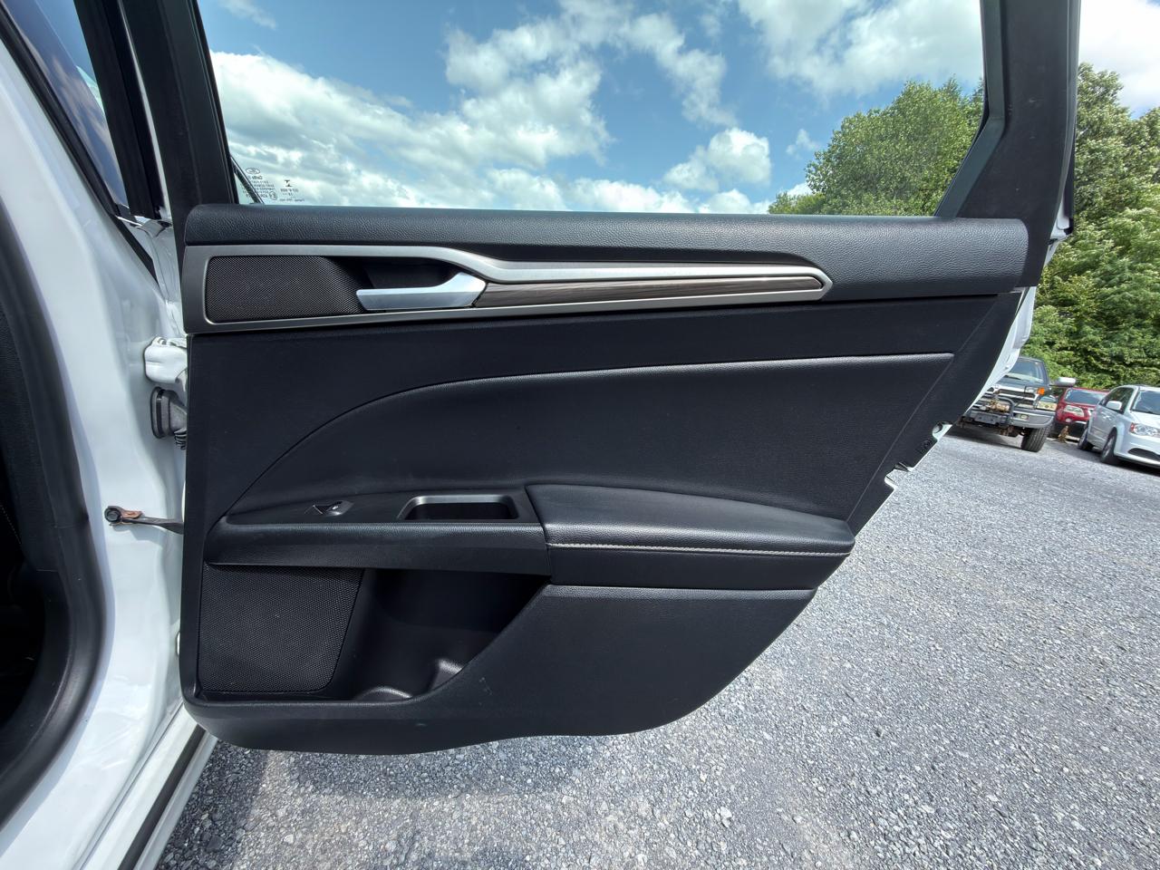 Ford Fusion SEL FWD 2019