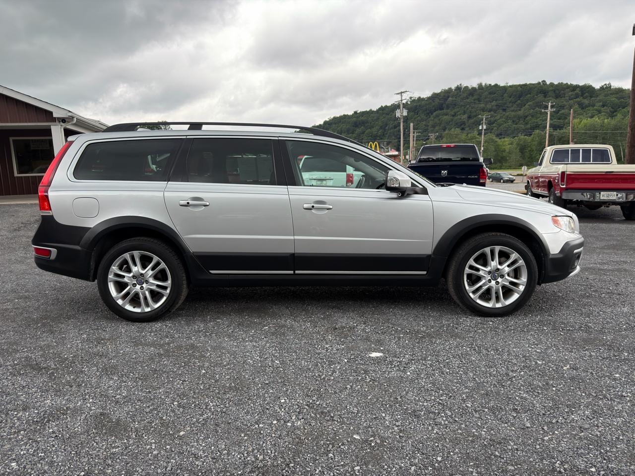Volvo XC70 AWD 4dr Wgn T5 Platinum 2016
