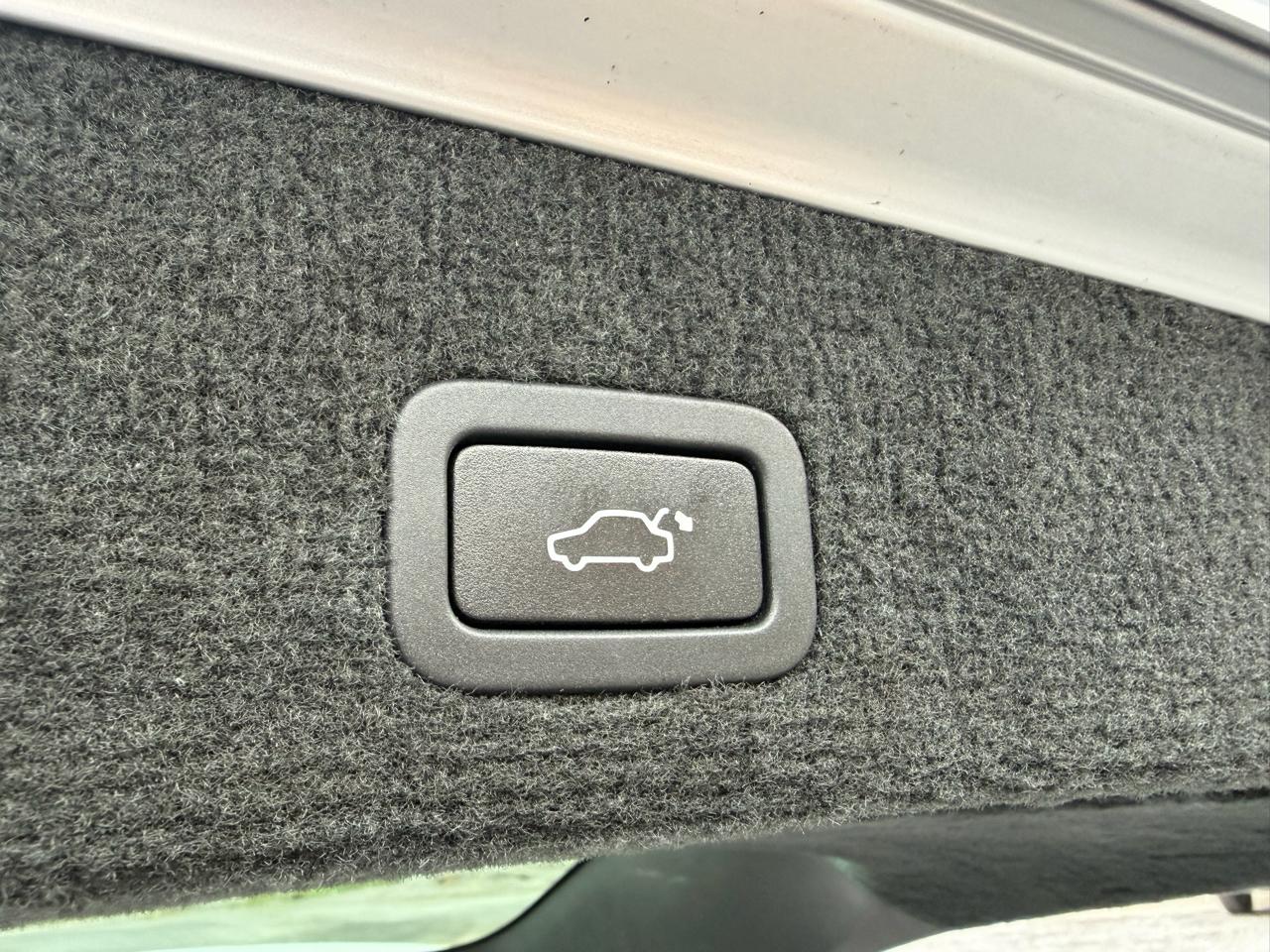 Volvo XC70 AWD 4dr Wgn T5 Platinum 2016