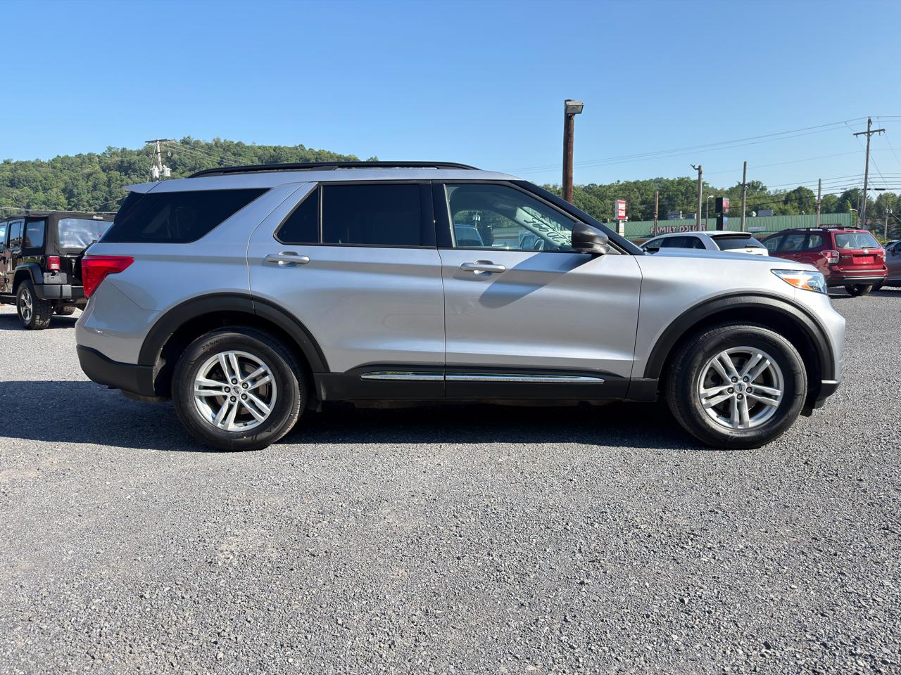 Ford Explorer XLT 4WD 2021