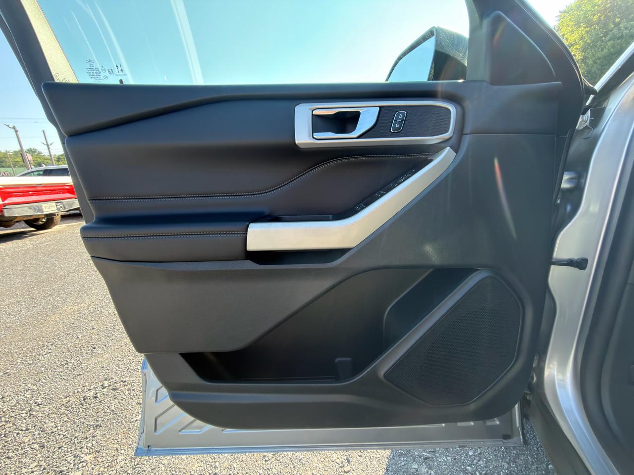 Ford Explorer XLT 4WD 2021