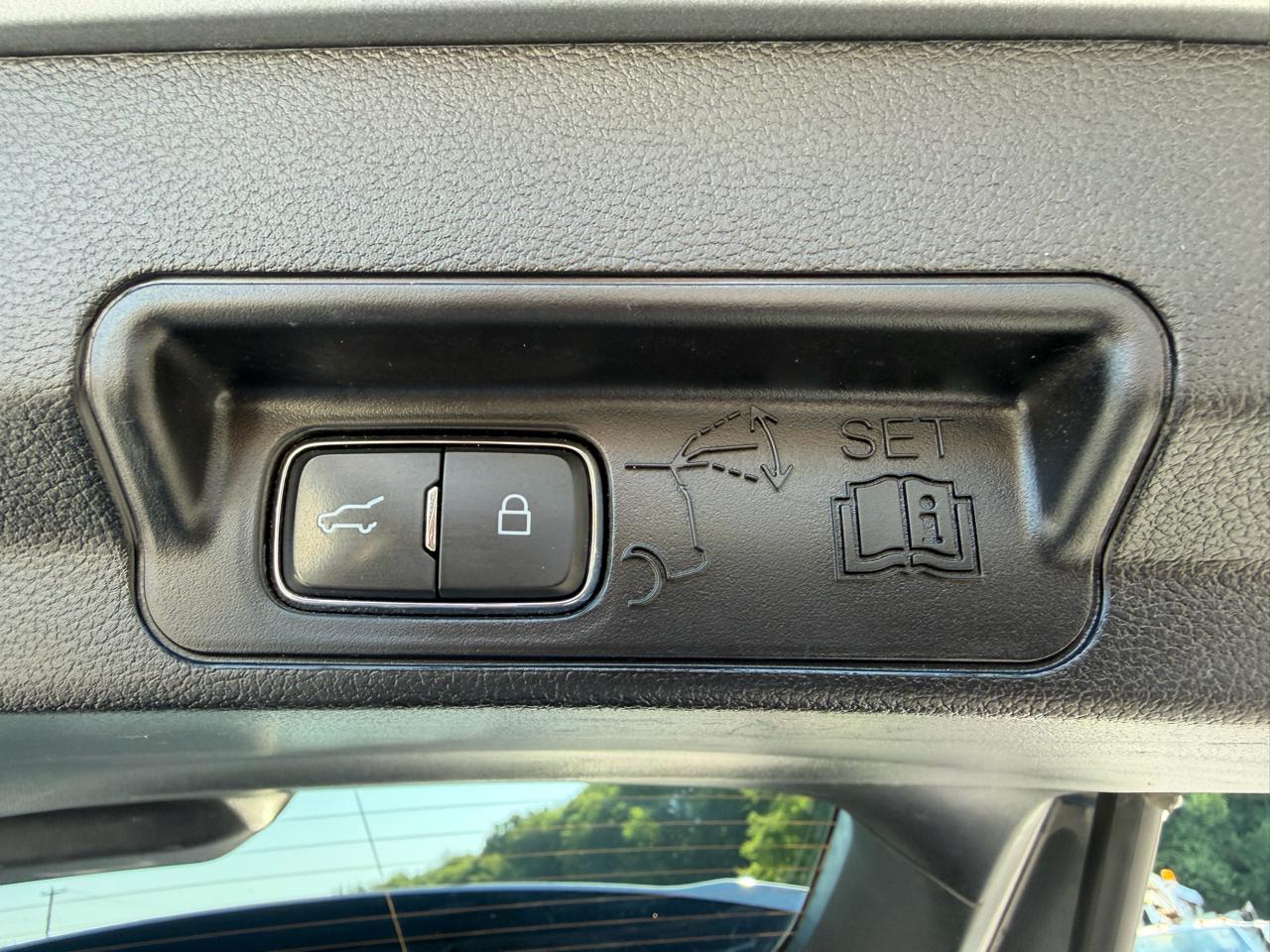 Ford Explorer XLT 4WD 2021
