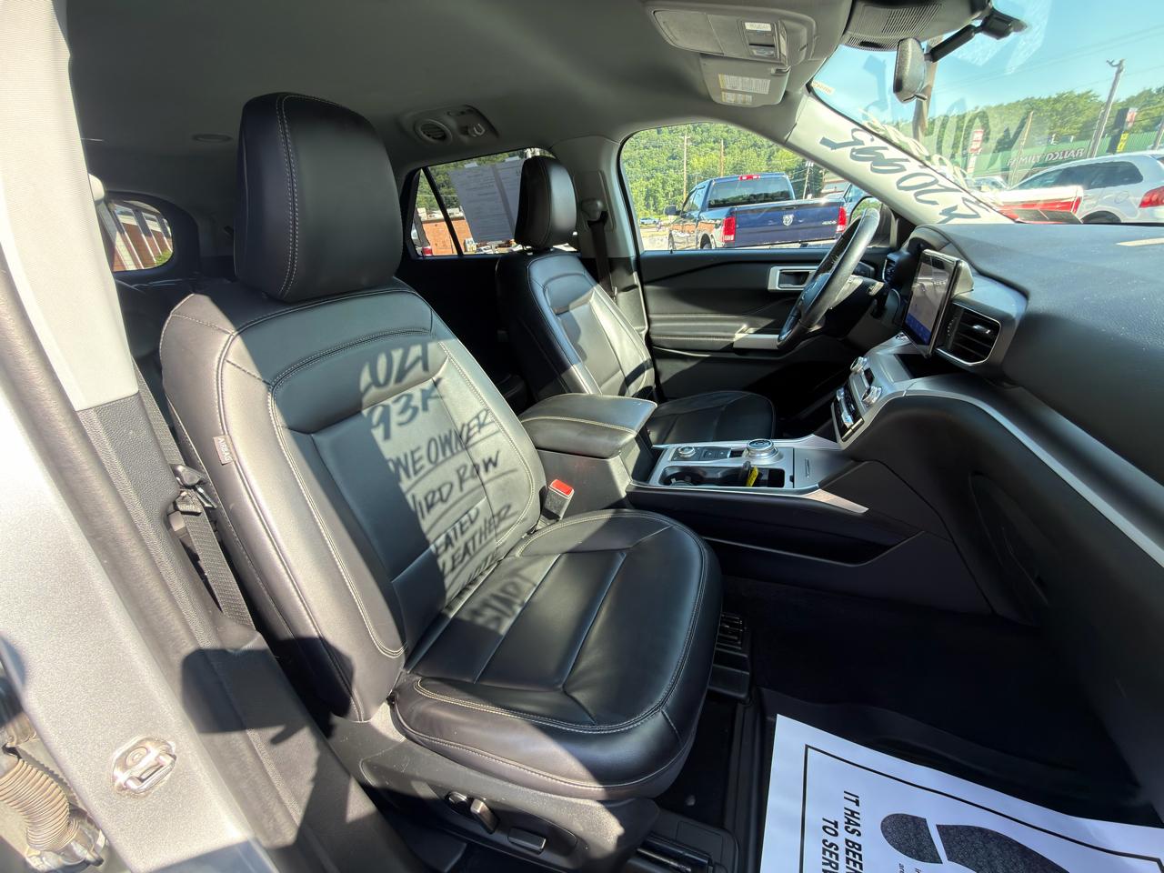 Ford Explorer XLT 4WD 2021