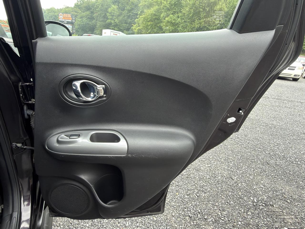 Nissan Juke 5dr Wgn CVT S AWD 2014