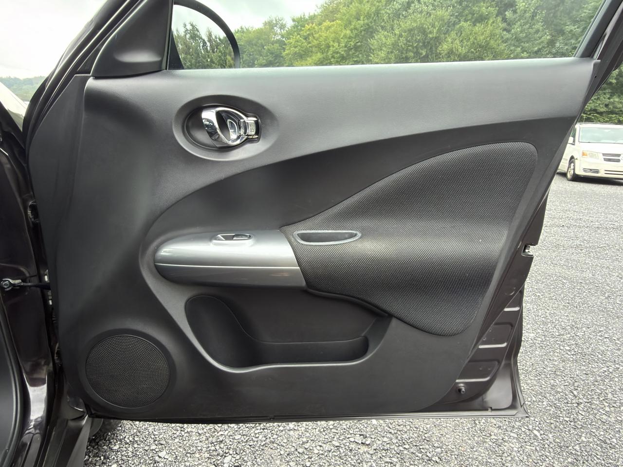 Nissan Juke 5dr Wgn CVT S AWD 2014