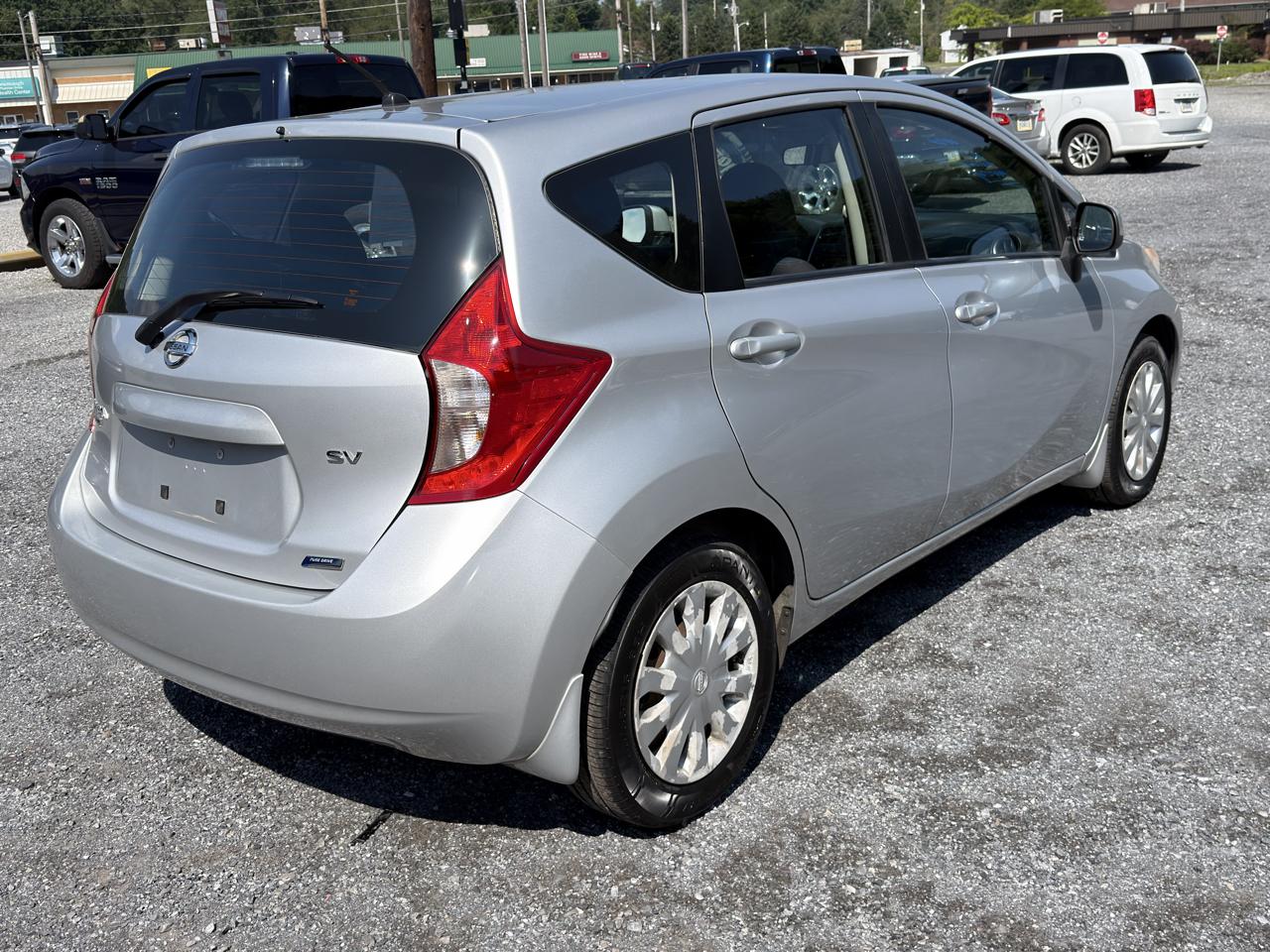 Nissan Versa Note 5dr HB CVT 1.6 SV 2014