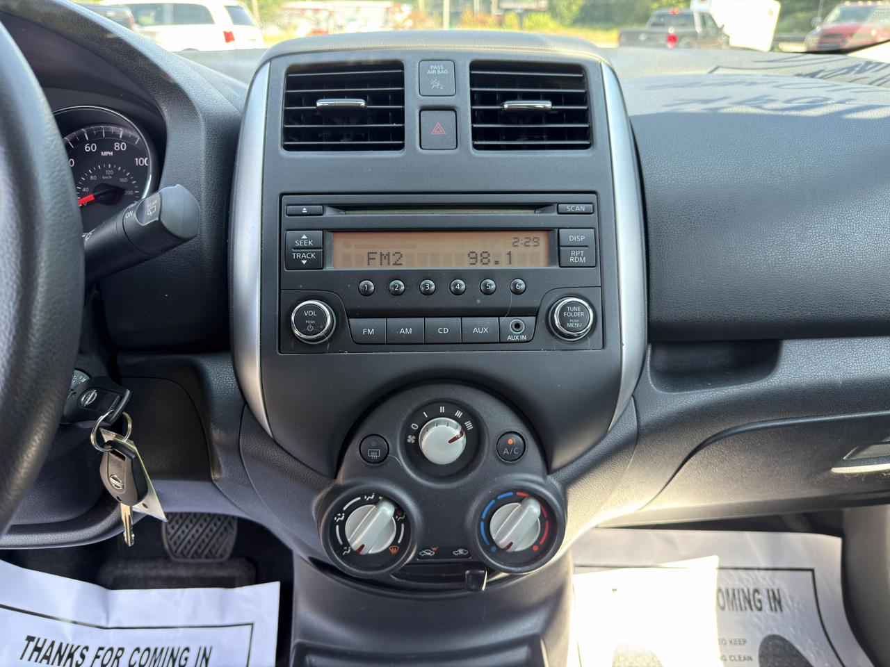 Nissan Versa Note 5dr HB CVT 1.6 SV 2014