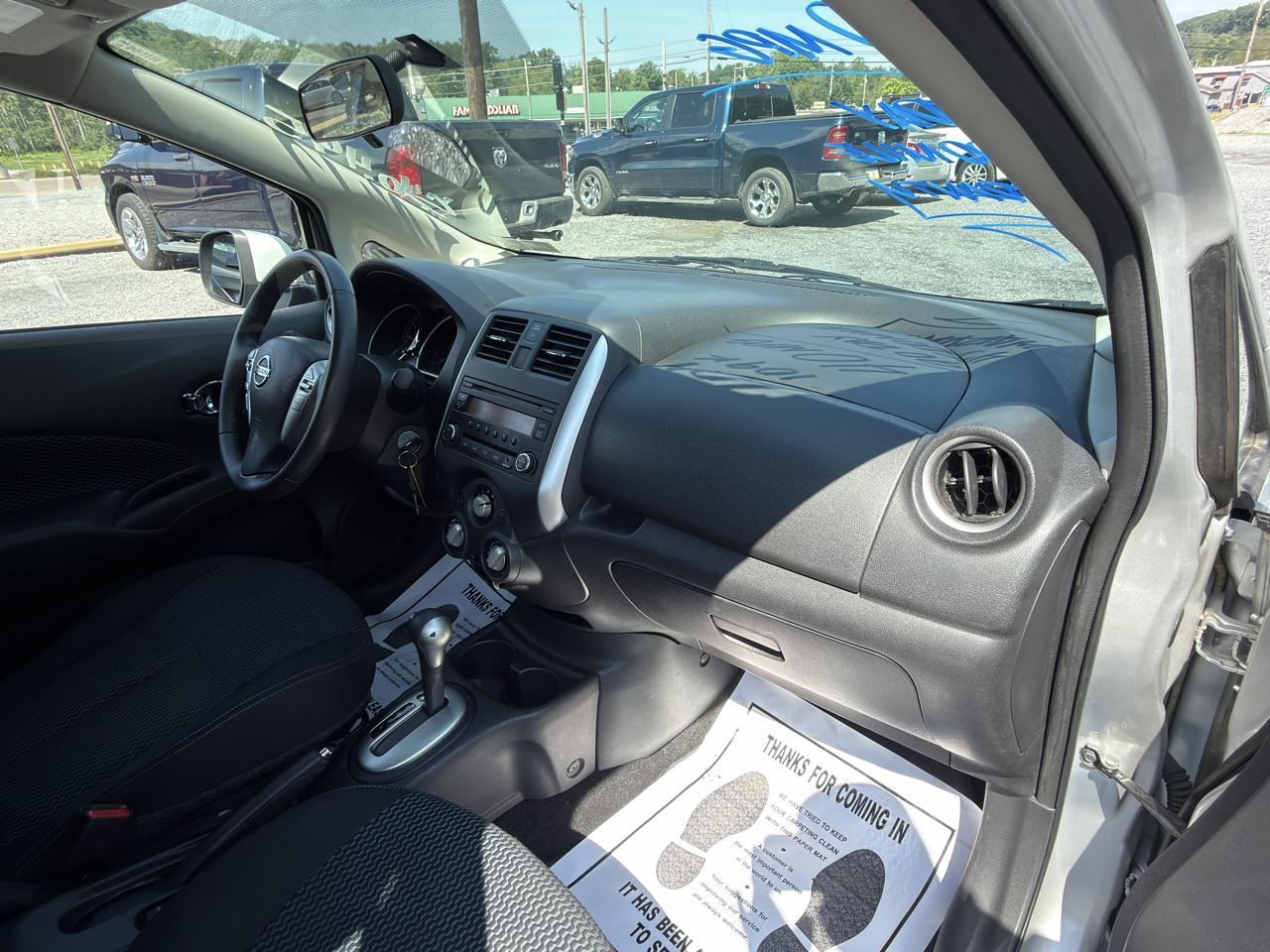 Nissan Versa Note 5dr HB CVT 1.6 SV 2014