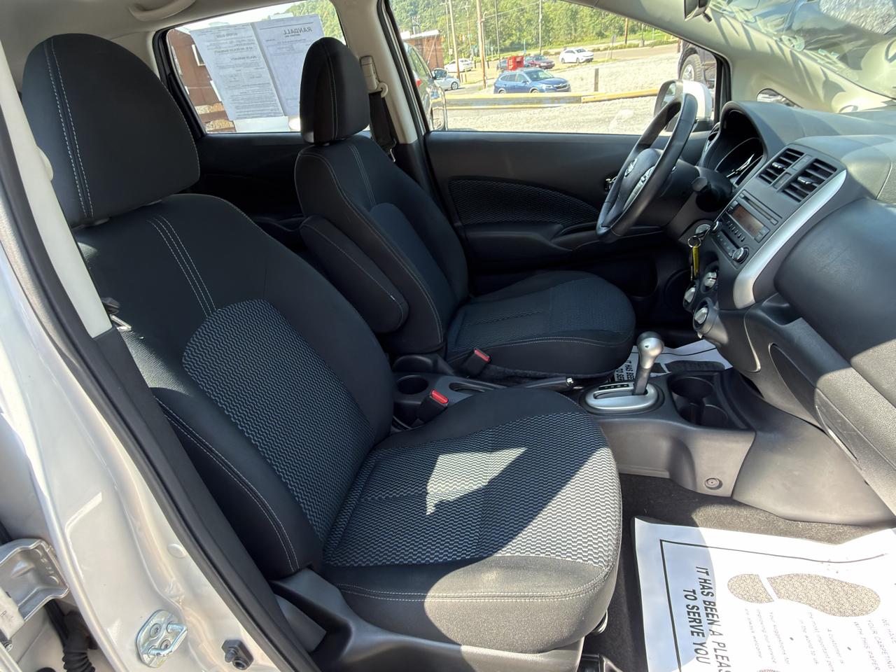 Nissan Versa Note 5dr HB CVT 1.6 SV 2014
