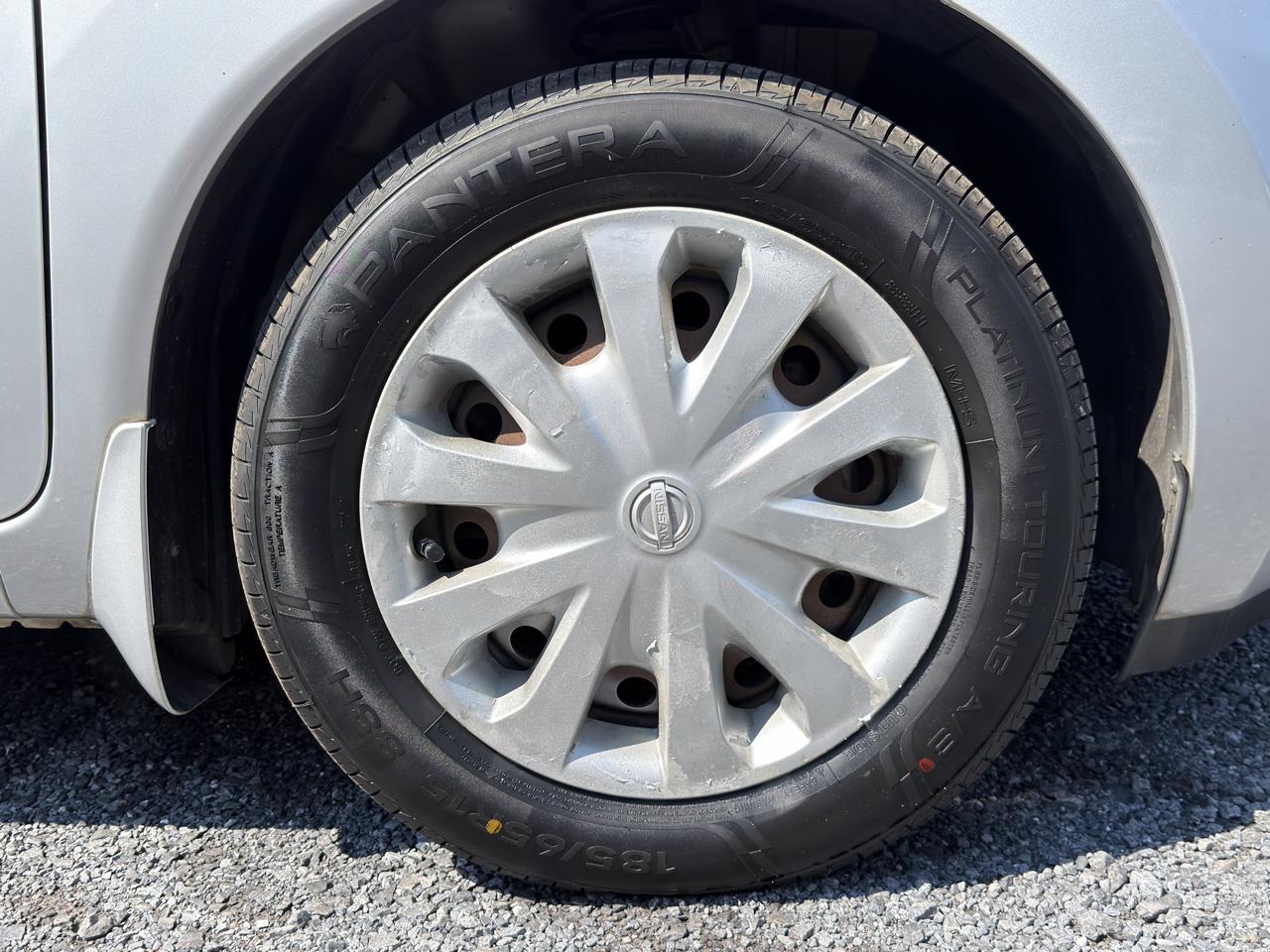 Nissan Versa Note 5dr HB CVT 1.6 SV 2014