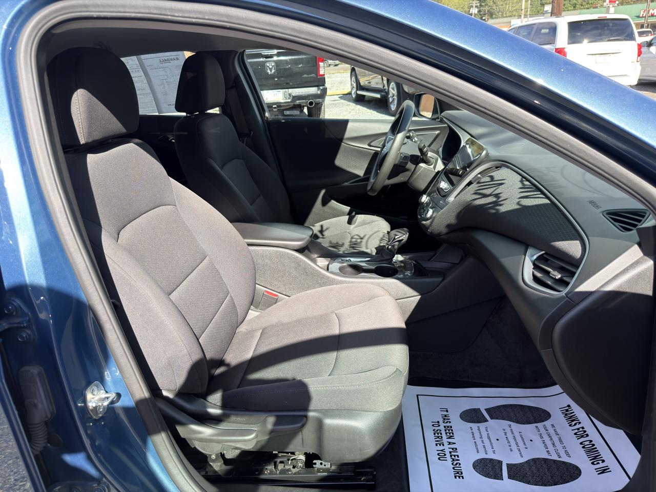 Chevrolet Malibu 4dr Sdn LS w/1FL 2024