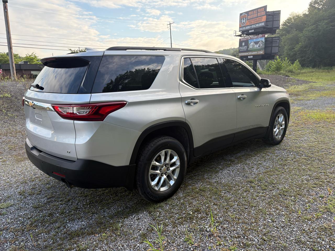 Chevrolet Traverse AWD 4dr LT Cloth w/1LT 2020