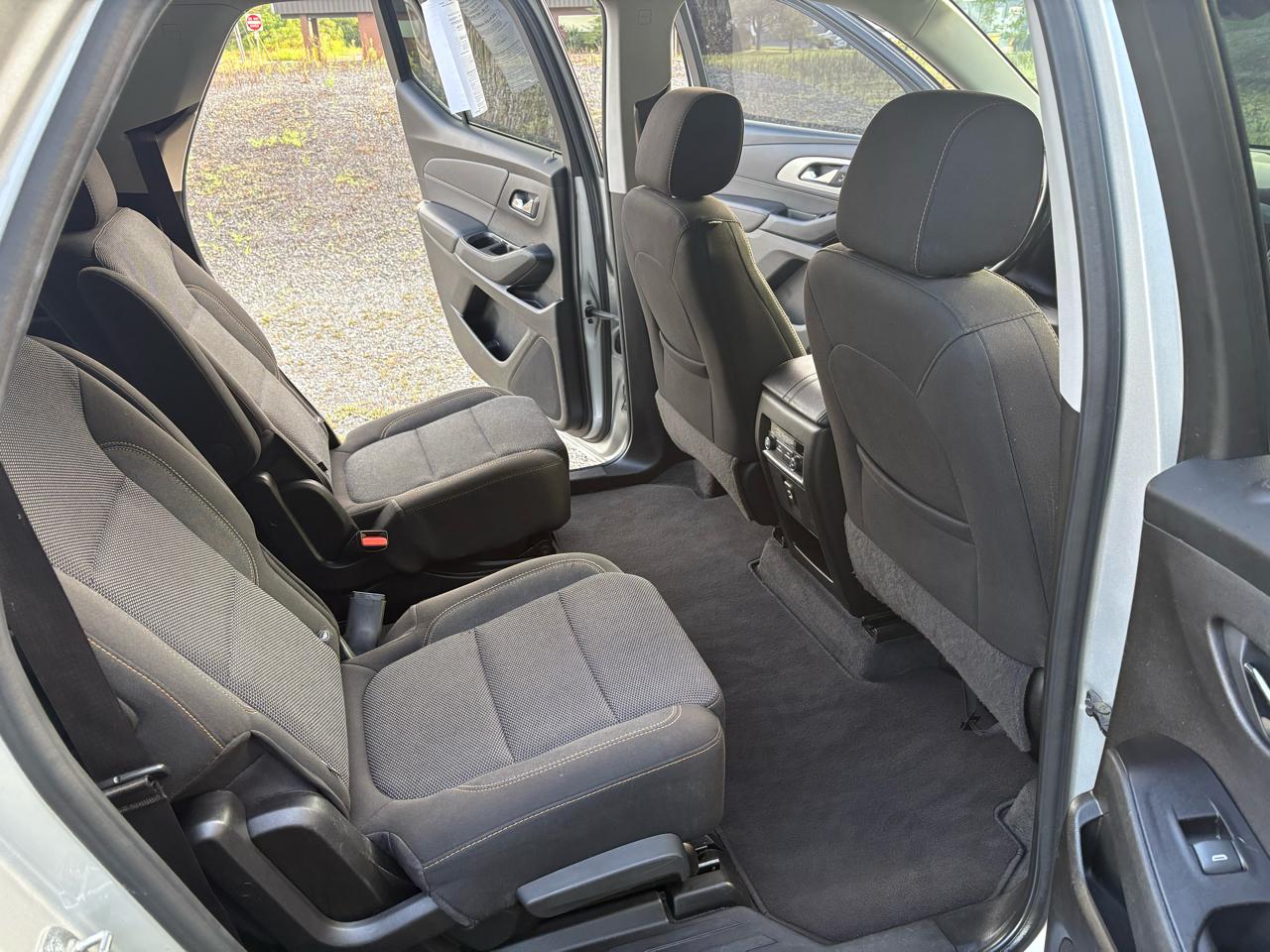 Chevrolet Traverse AWD 4dr LT Cloth w/1LT 2020