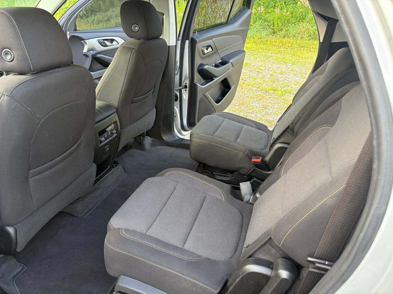 Chevrolet Traverse AWD 4dr LT Cloth w/1LT 2020