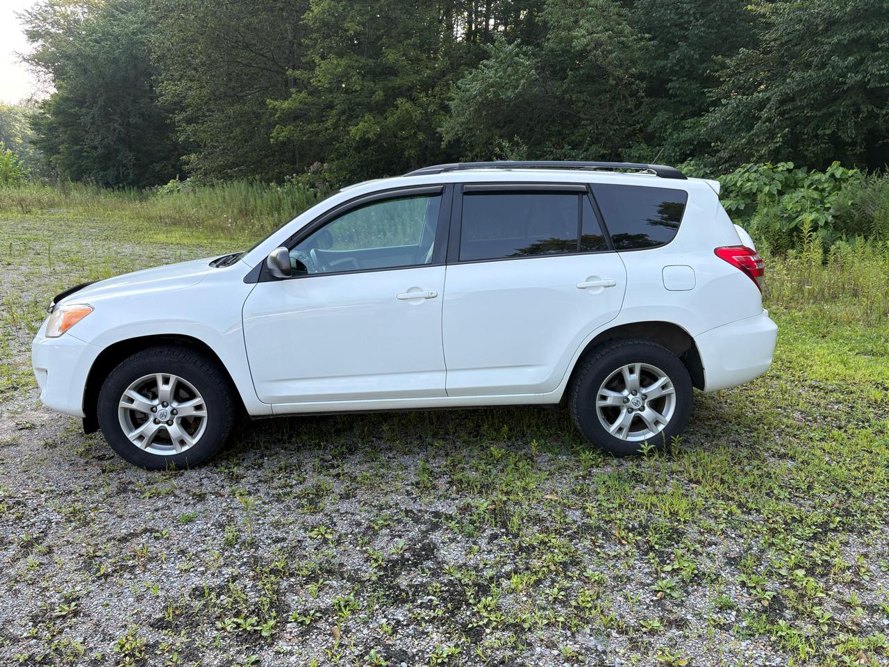 Toyota RAV4 4WD 4dr V6 (Natl) 2012