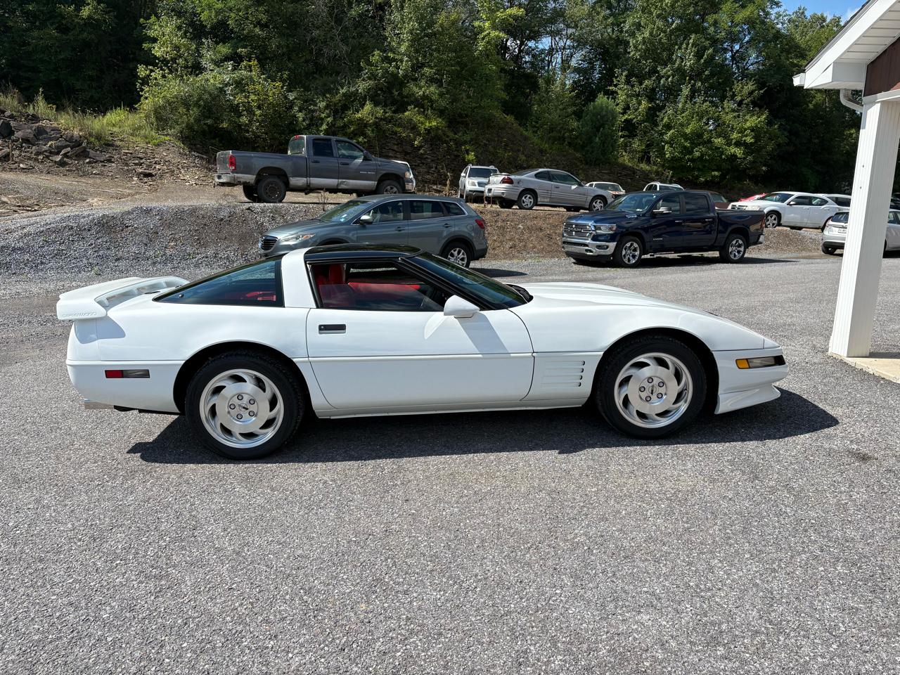 Chevrolet Corvette 2dr Coupe Hatchback 1994