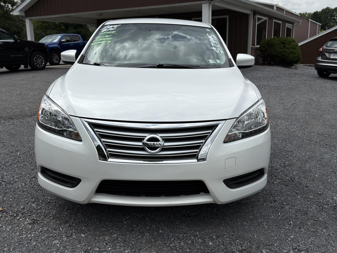 Nissan Sentra 4dr Sdn I4 CVT S 2014