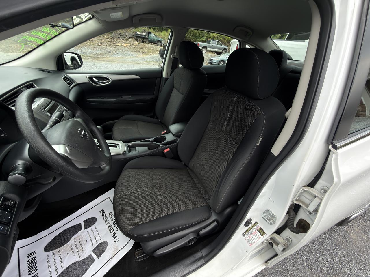 Nissan Sentra 4dr Sdn I4 CVT S 2014