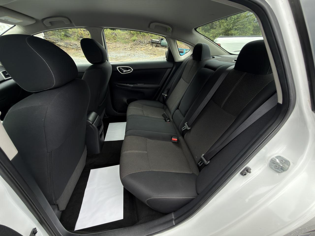 Nissan Sentra 4dr Sdn I4 CVT S 2014