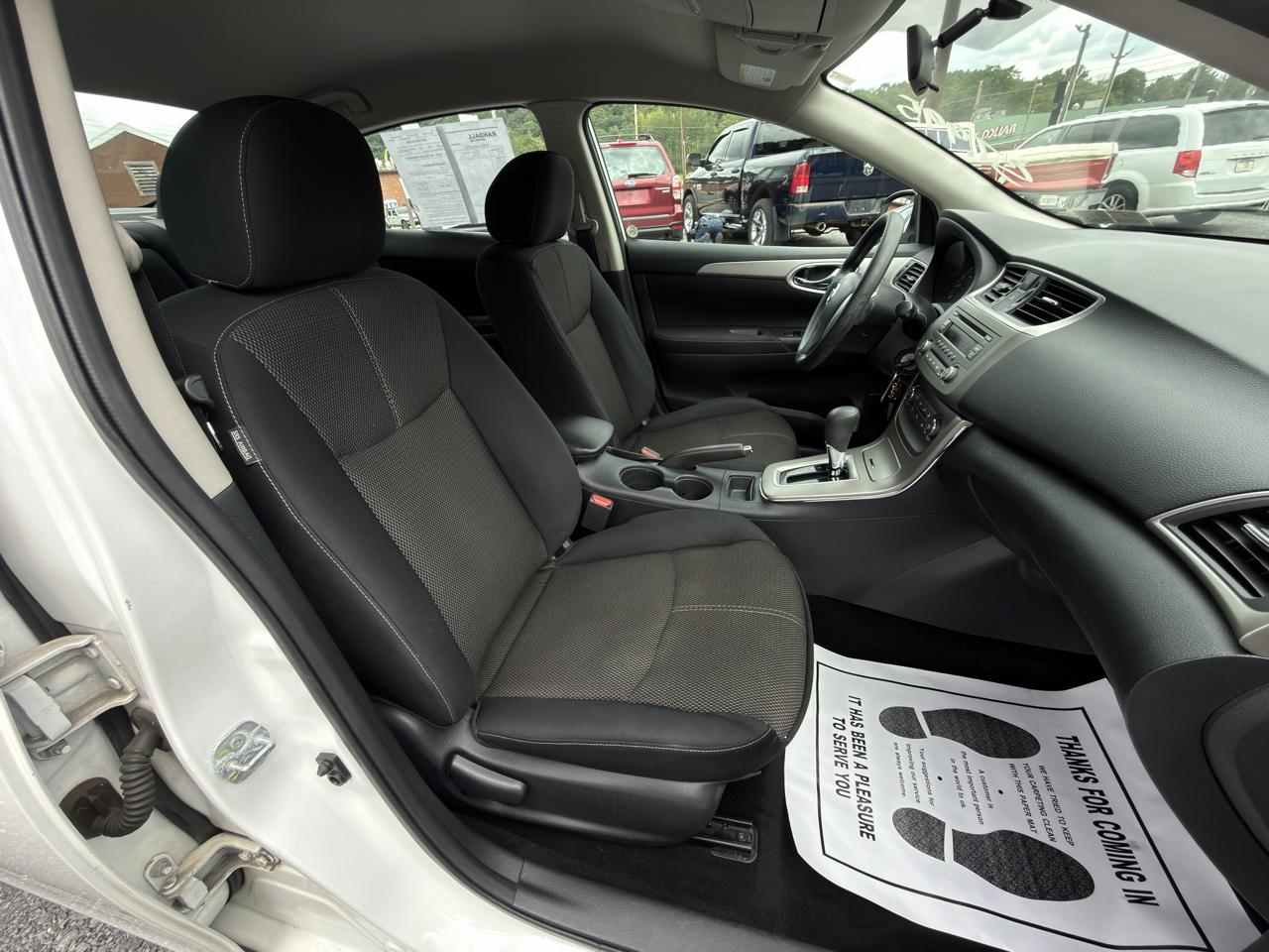 Nissan Sentra 4dr Sdn I4 CVT S 2014