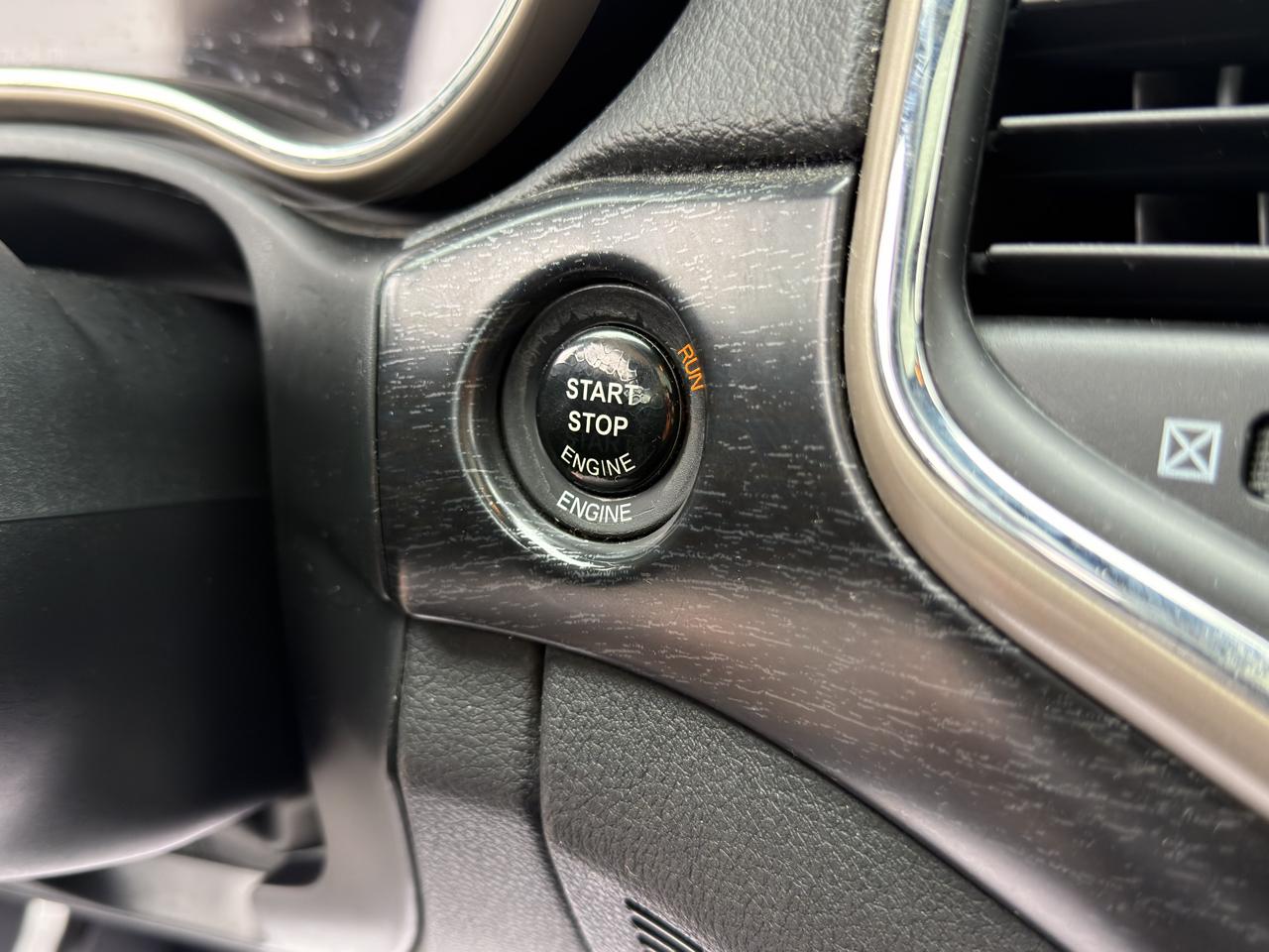 Jeep Grand Cherokee 4WD 4dr Laredo 2014