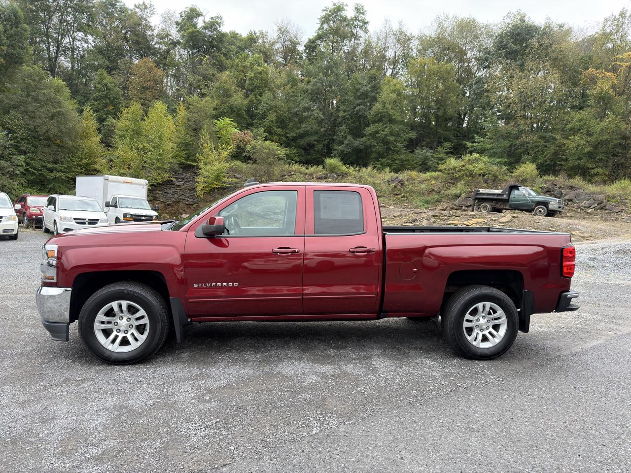 Chevrolet Silverado 1500 4WD Double Cab 143.5" LT w/1LT 2017
