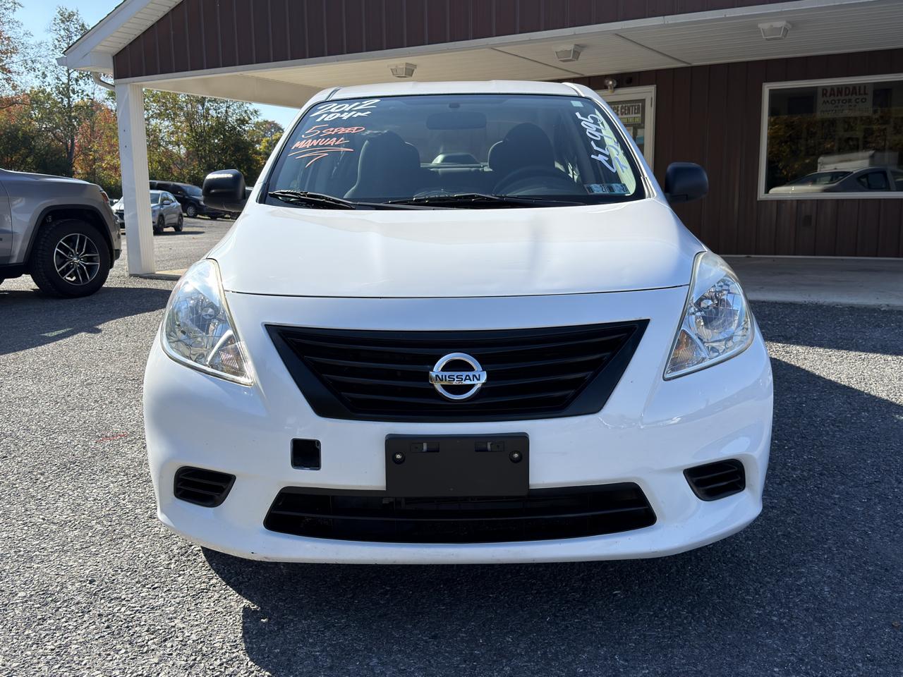 Nissan Versa 4dr Sdn Manual 1.6 S 2012
