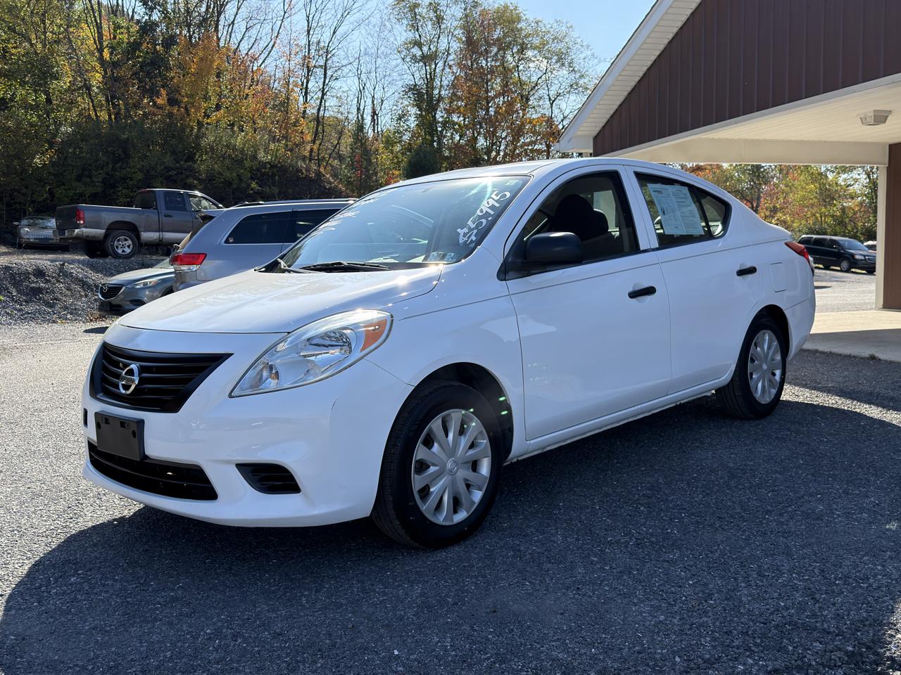 Nissan Versa 4dr Sdn Manual 1.6 S 2012