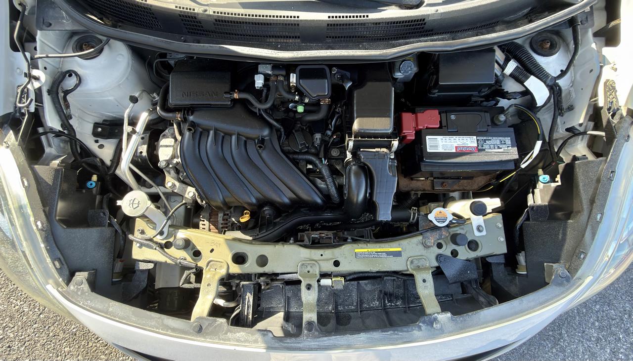 Nissan Versa 4dr Sdn Manual 1.6 S 2012