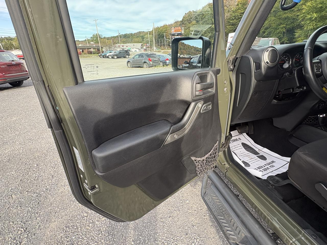 Jeep Wrangler Unlimited 4WD 4dr Sport 2015